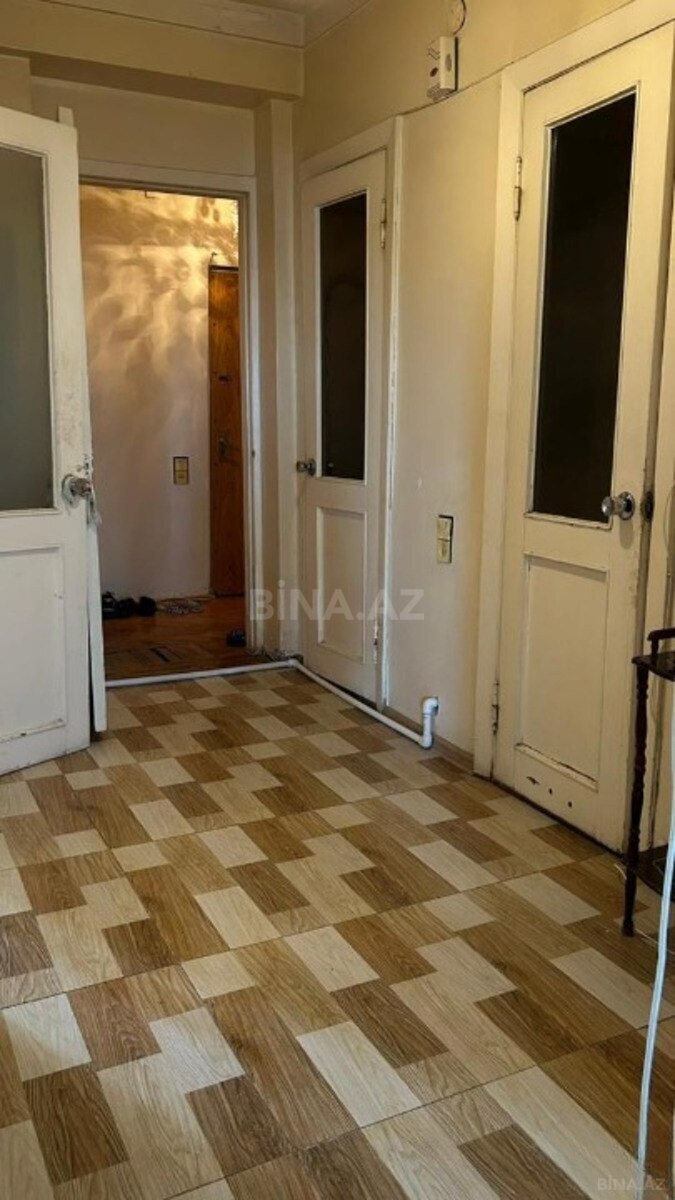 4 otaqlı Köhnə tikili, Nəsimi r., Bakı