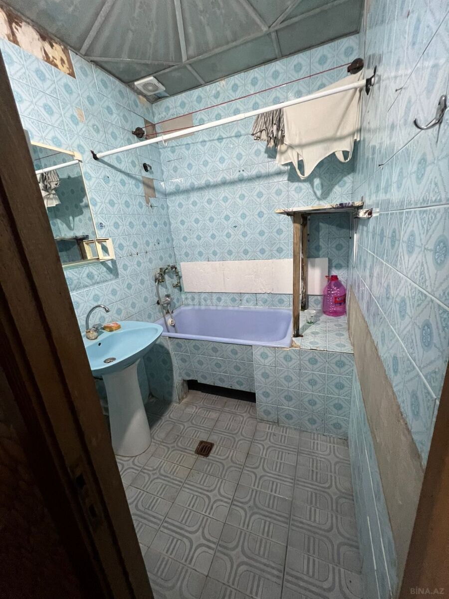 2 otaqlı Köhnə tikili, Memar Əcəmi m., Bakı