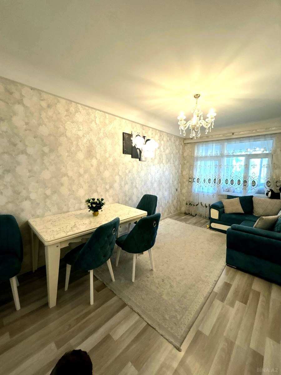2 otaqlı Köhnə tikili, Bakıxanov q., Bakı