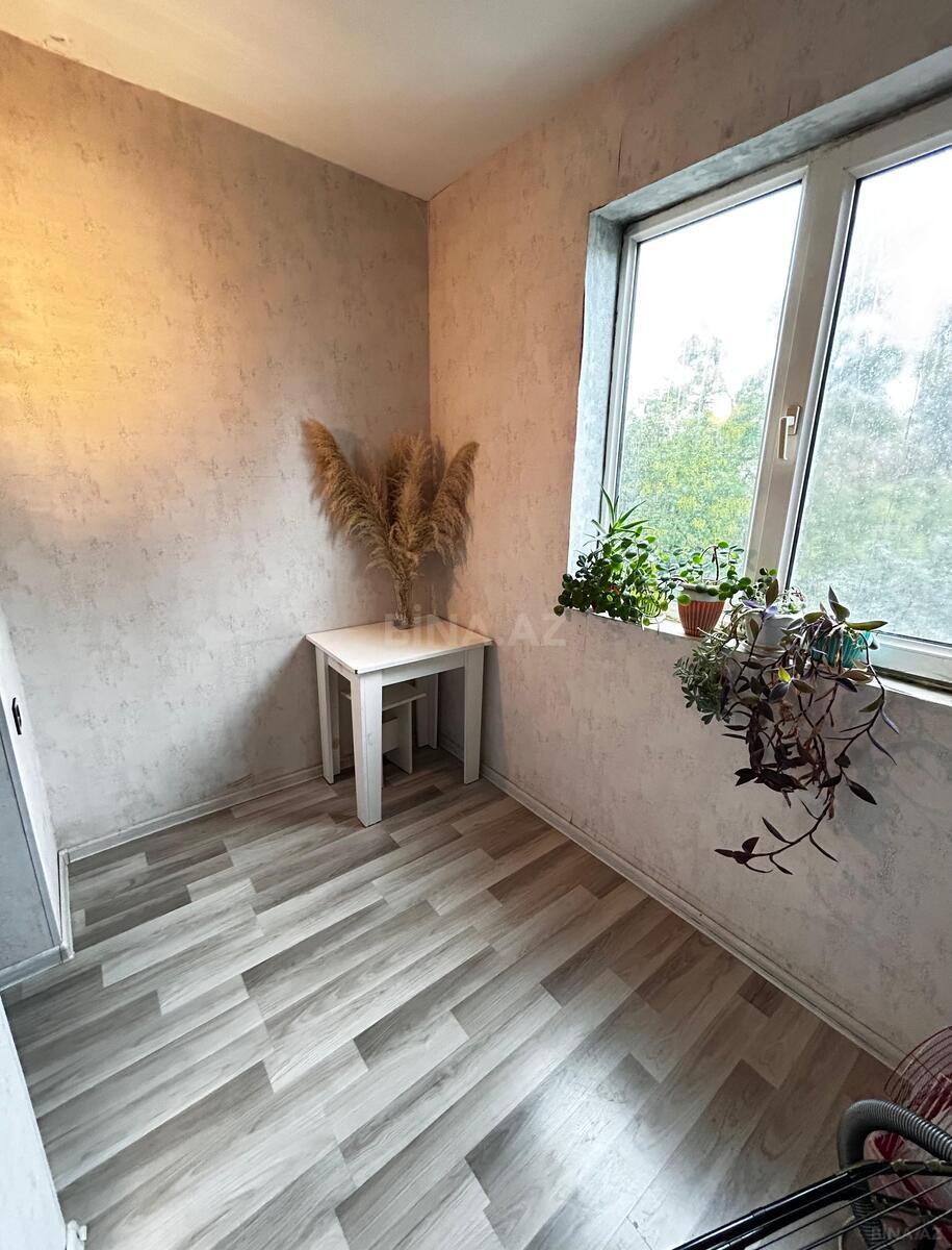 2 otaqlı Köhnə tikili, Bakıxanov q., Bakı