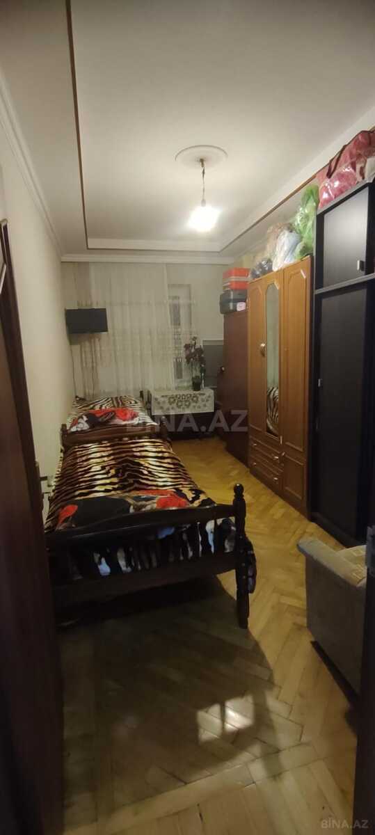 3 otaqlı Köhnə tikili, Neftçilər m., Bakı