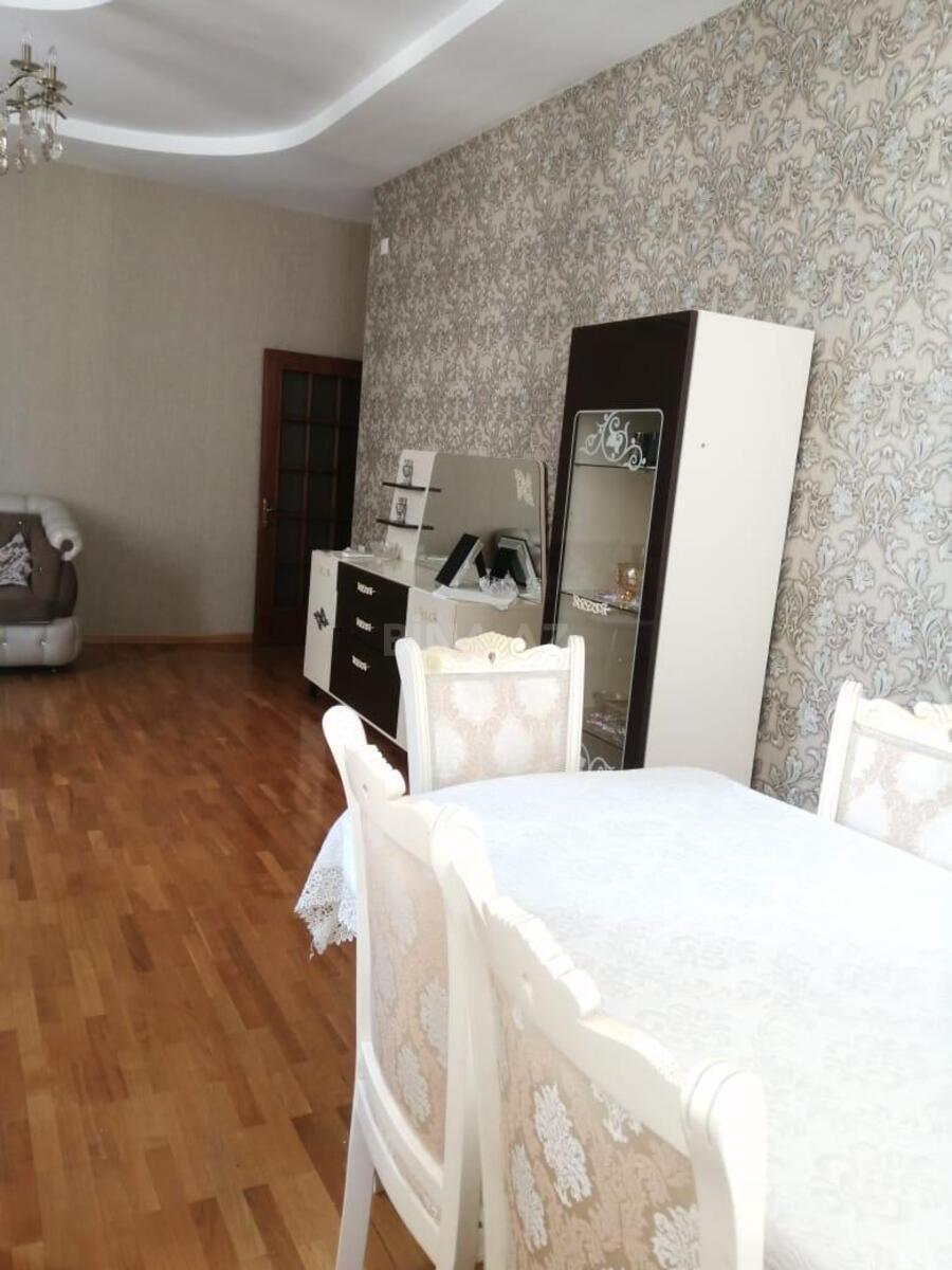 3 otaqlı Yeni tikili, 28 May m., Bakı