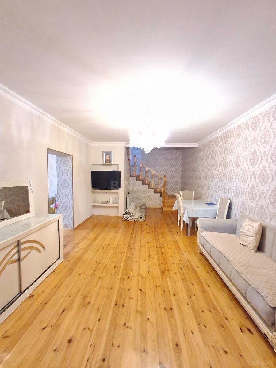 6 otaqlı Həyət evi/Bağ evi, Yeni Balaxanı q., Bakı