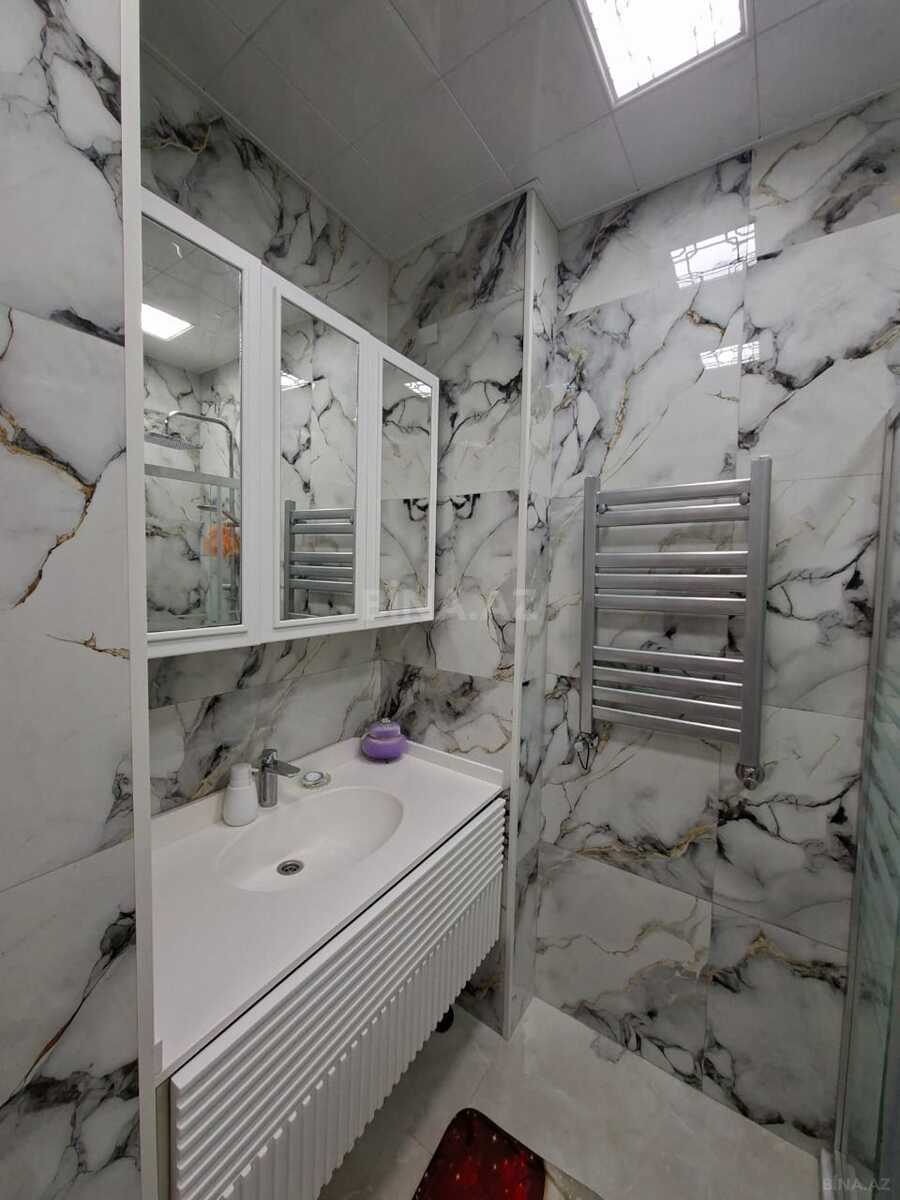 4 otaqlı Köhnə tikili, Nizami m., Bakı
