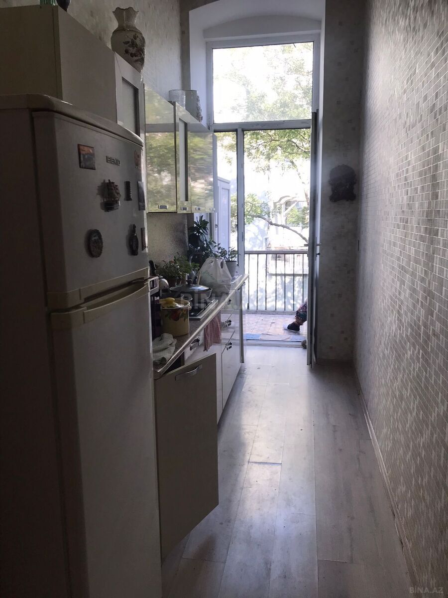 3 otaqlı Köhnə tikili, Sahil m., Bakı