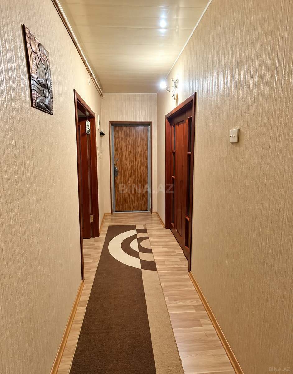 4 otaqlı Köhnə tikili, Xalqlar Dostluğu m., Bakı
