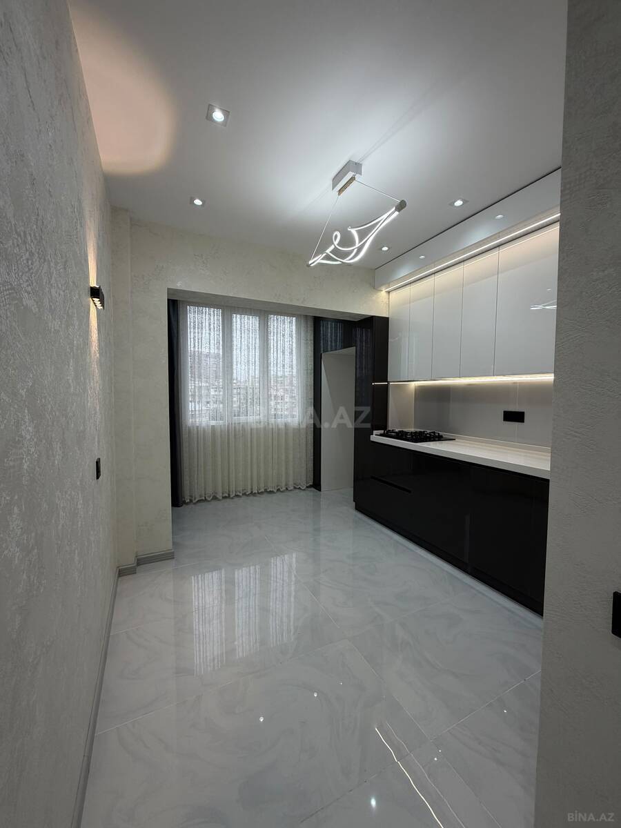 3 otaqlı Köhnə tikili, Əhmədli m., Bakı