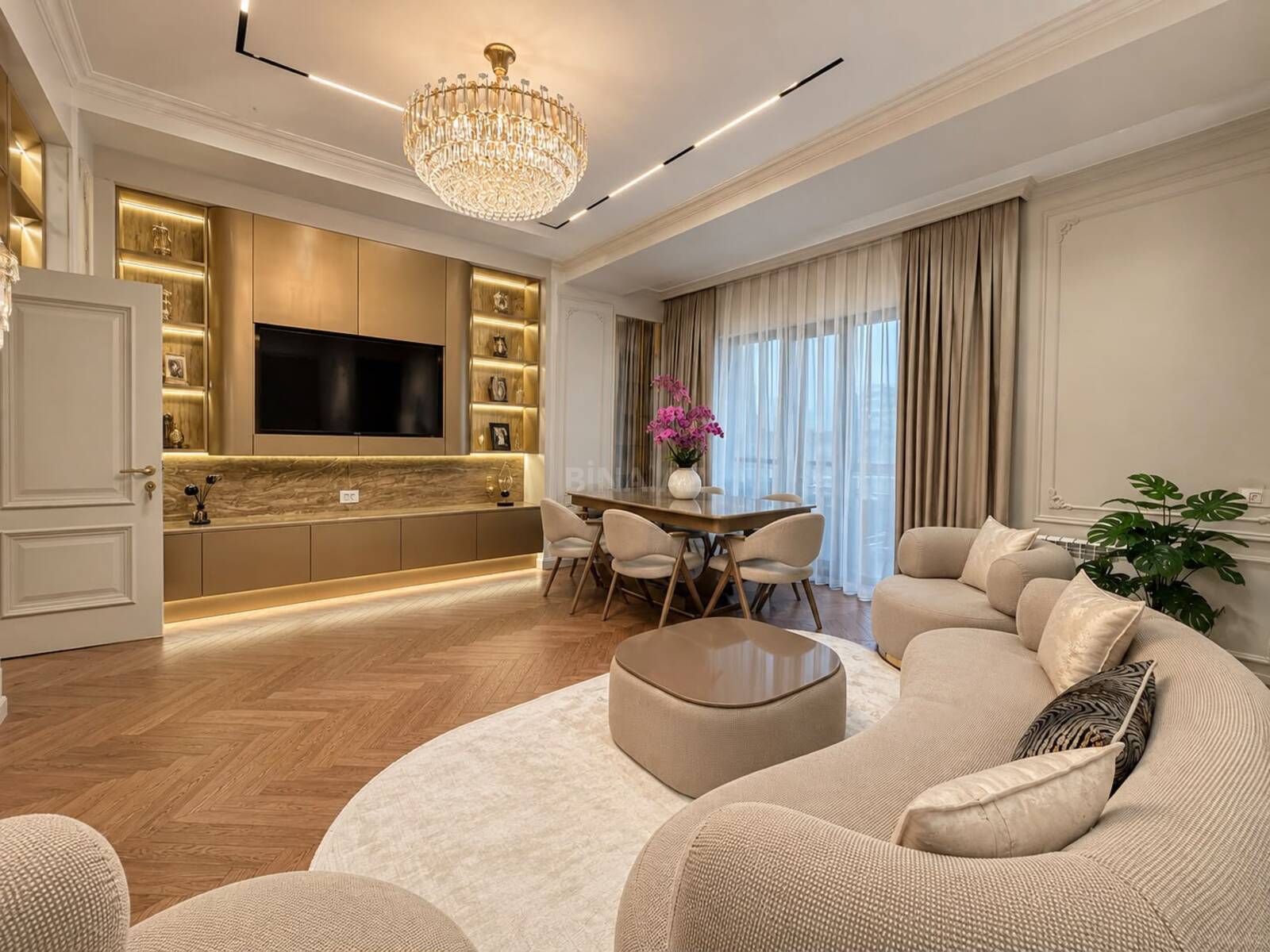 3 otaqlı Yeni tikili, Şah İsmayıl Xətai m., Bakı
