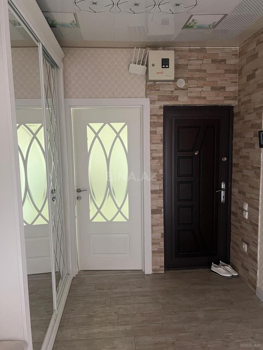 4 otaqlı Köhnə tikili, Həzi Aslanov m., Bakı