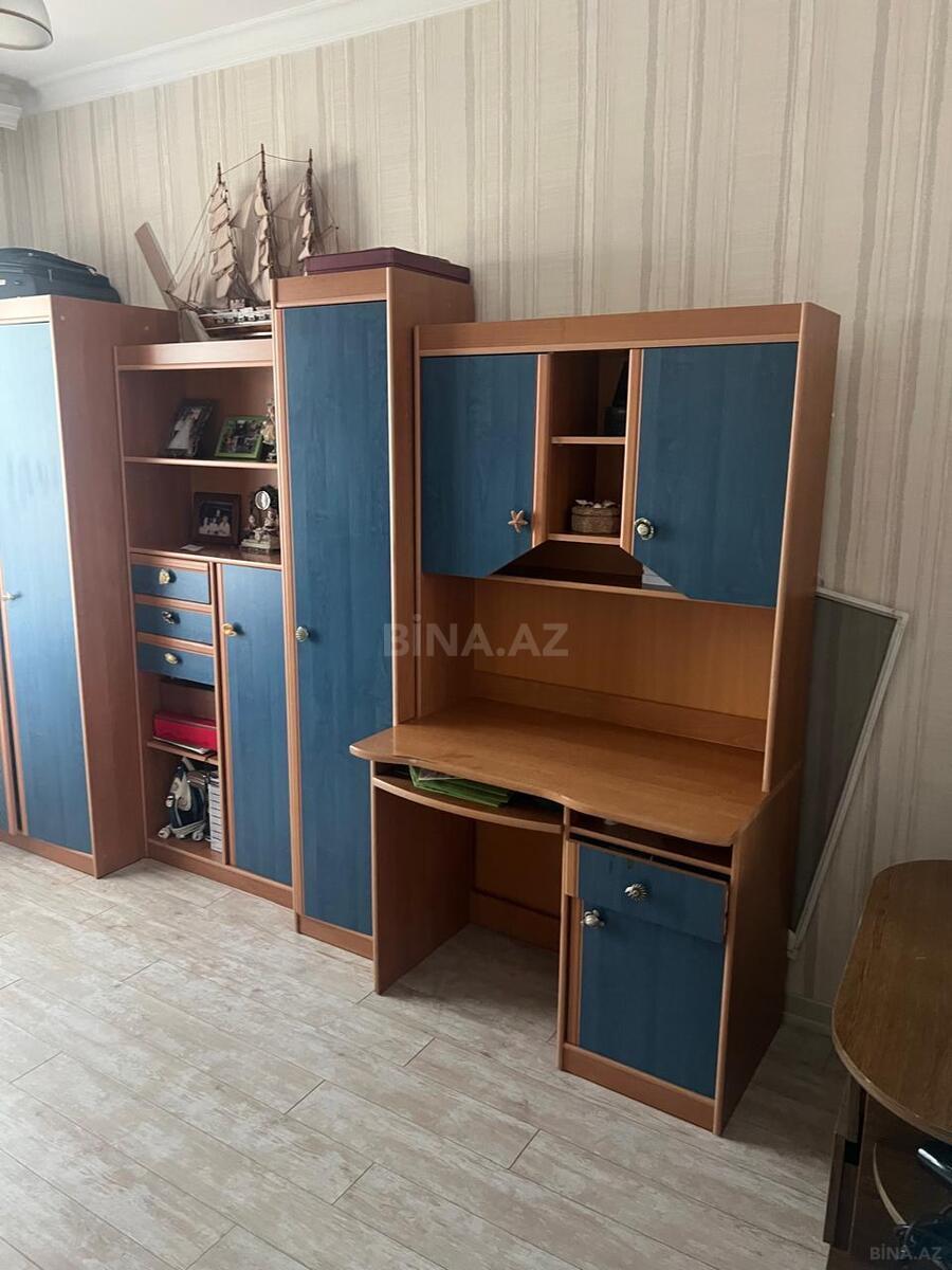 4 otaqlı Köhnə tikili, Həzi Aslanov m., Bakı