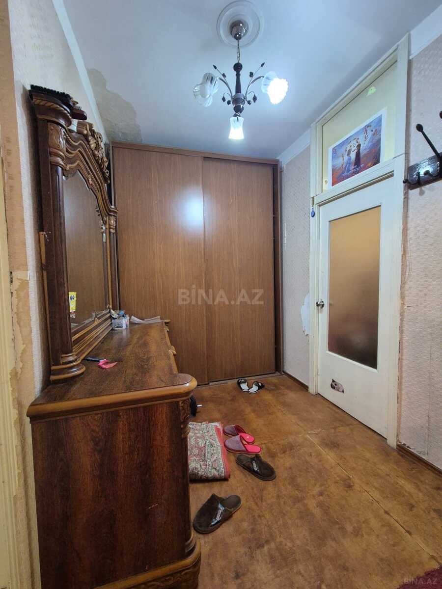 2 otaqlı Köhnə tikili, İnşaatçılar m., Bakı