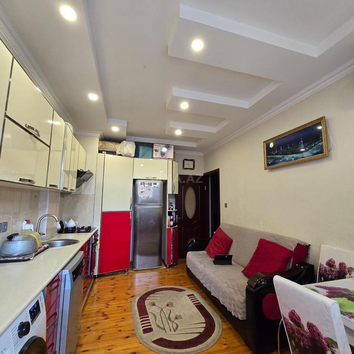 3 otaqlı Yeni tikili, Bakıxanov q., Bakı