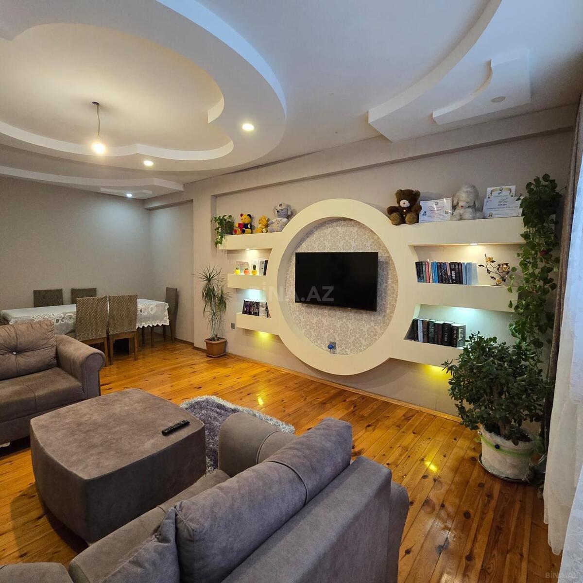 3 otaqlı Yeni tikili, Bakıxanov q., Bakı