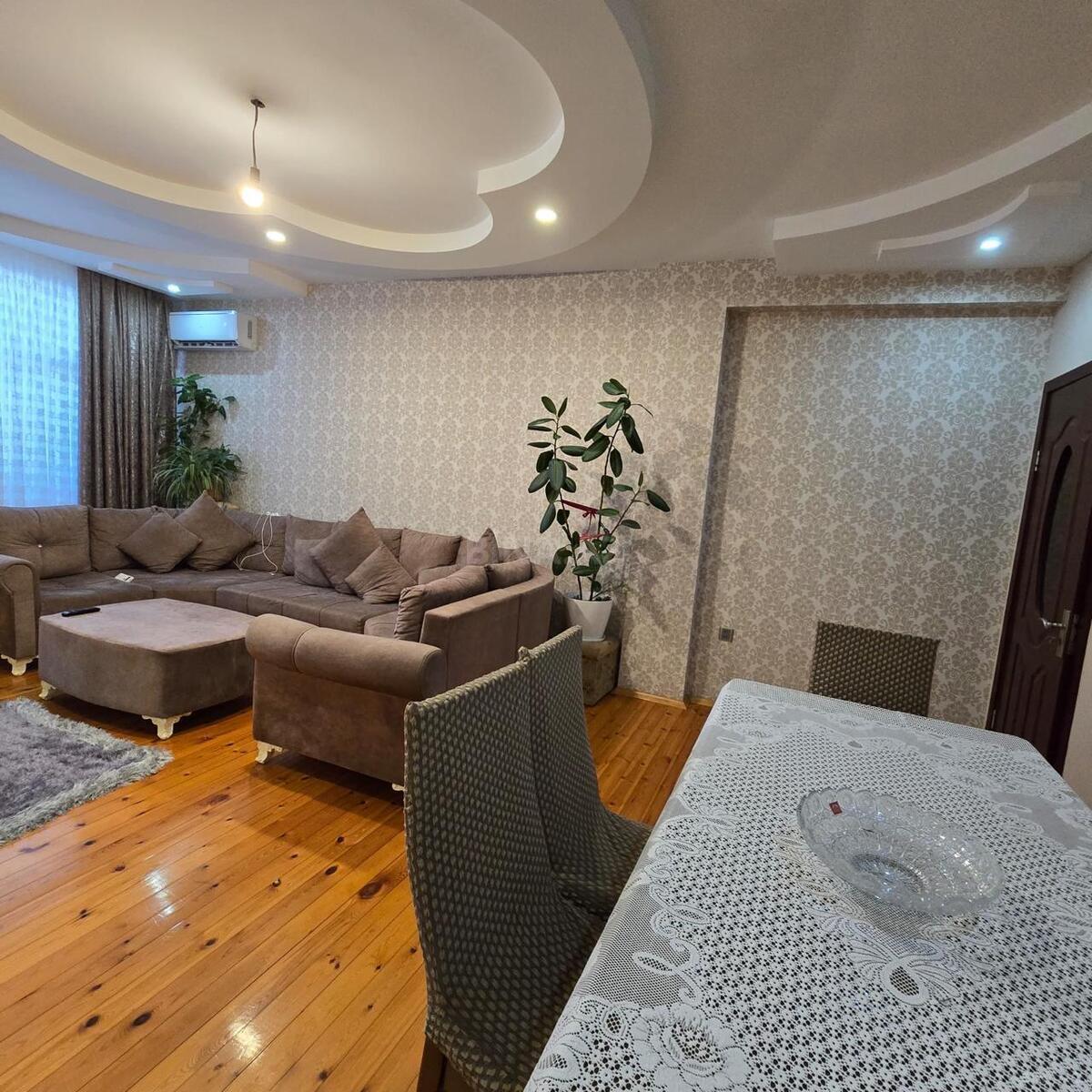 3 otaqlı Yeni tikili, Bakıxanov q., Bakı