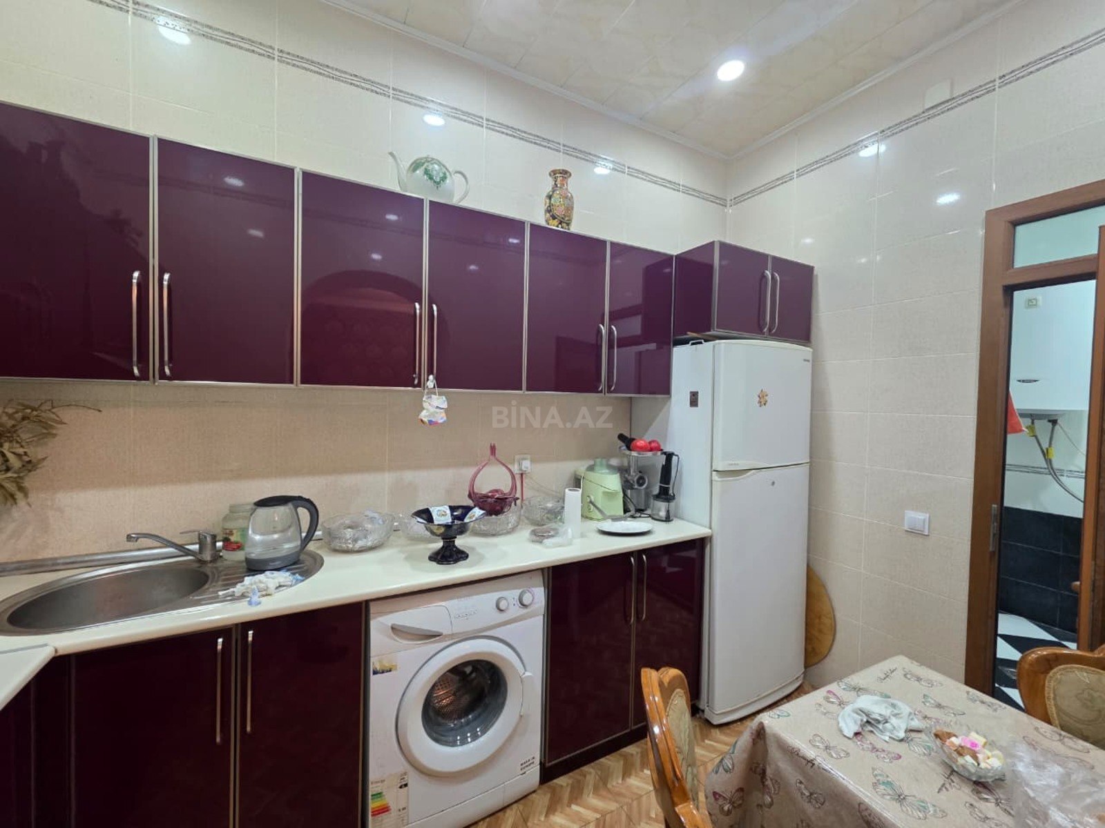 3 otaqlı Köhnə tikili, İçəri Şəhər m., Bakı