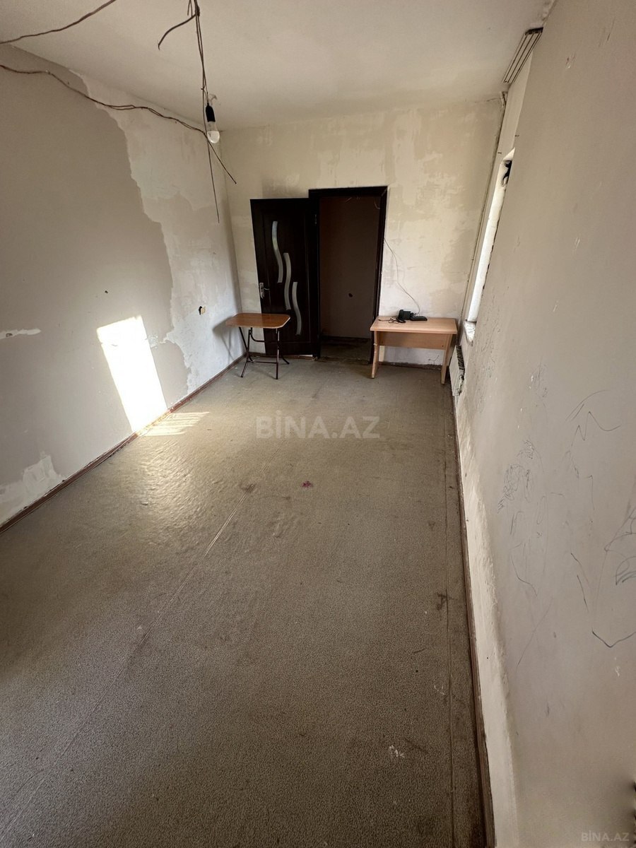 1 otaqlı Köhnə tikili, İnşaatçılar m., Bakı