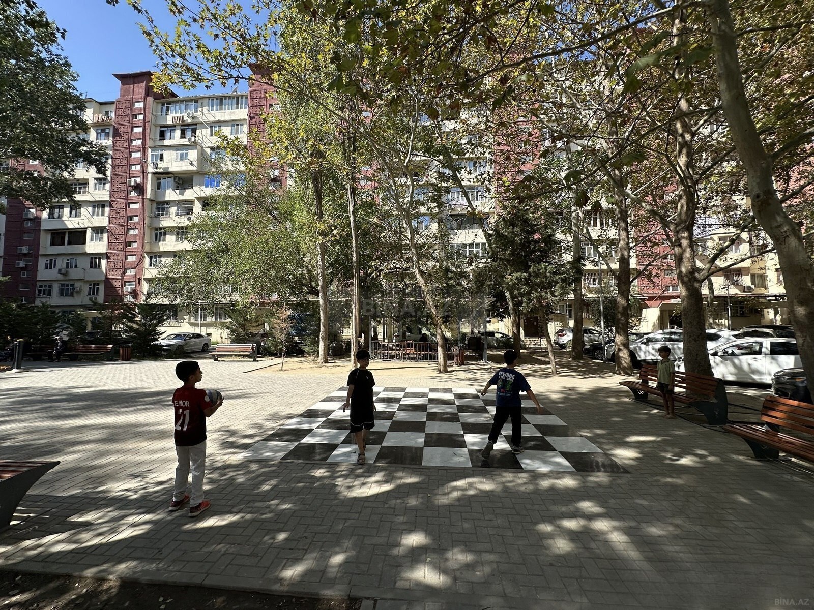 1 otaqlı Köhnə tikili, İnşaatçılar m., Bakı