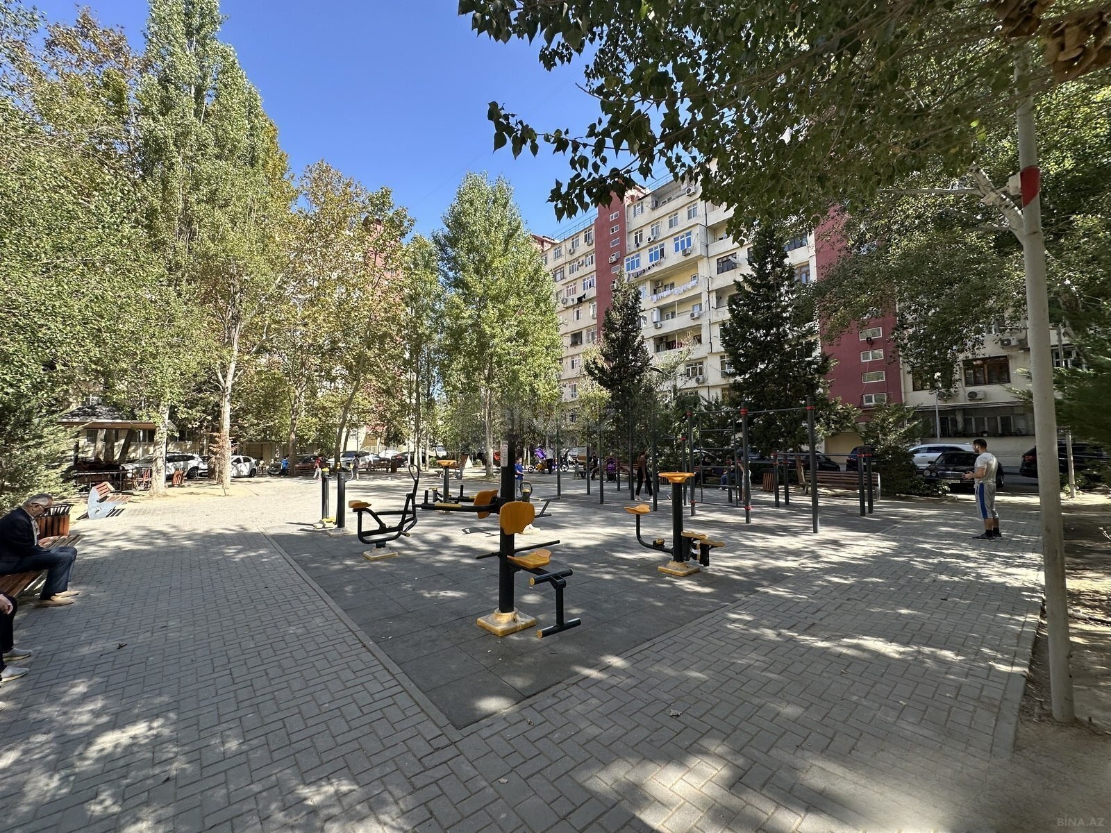 1 otaqlı Köhnə tikili, İnşaatçılar m., Bakı