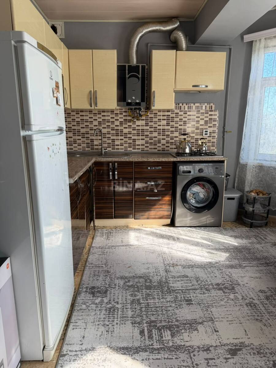 3 otaqlı Köhnə tikili, Neftçilər m., Bakı