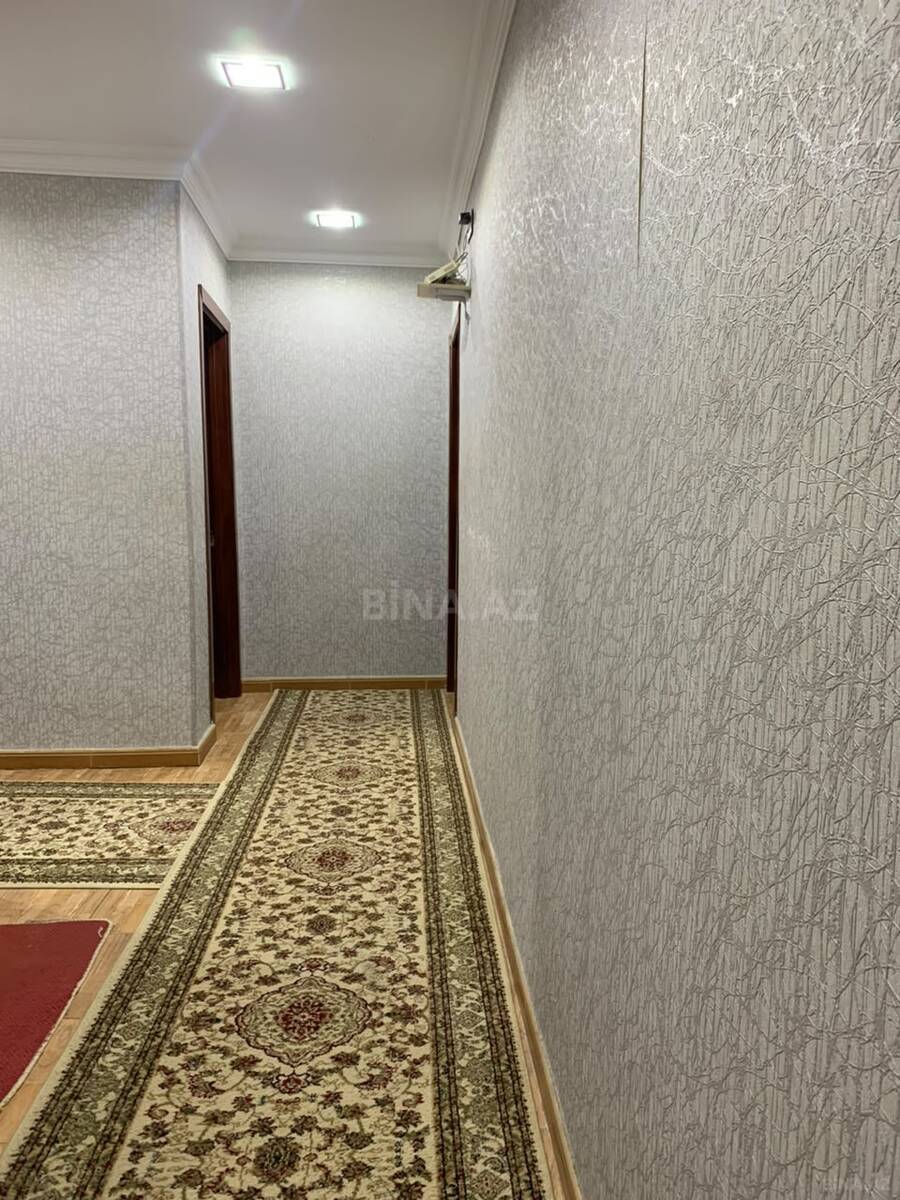 3 otaqlı Köhnə tikili, Neftçilər m., Bakı
