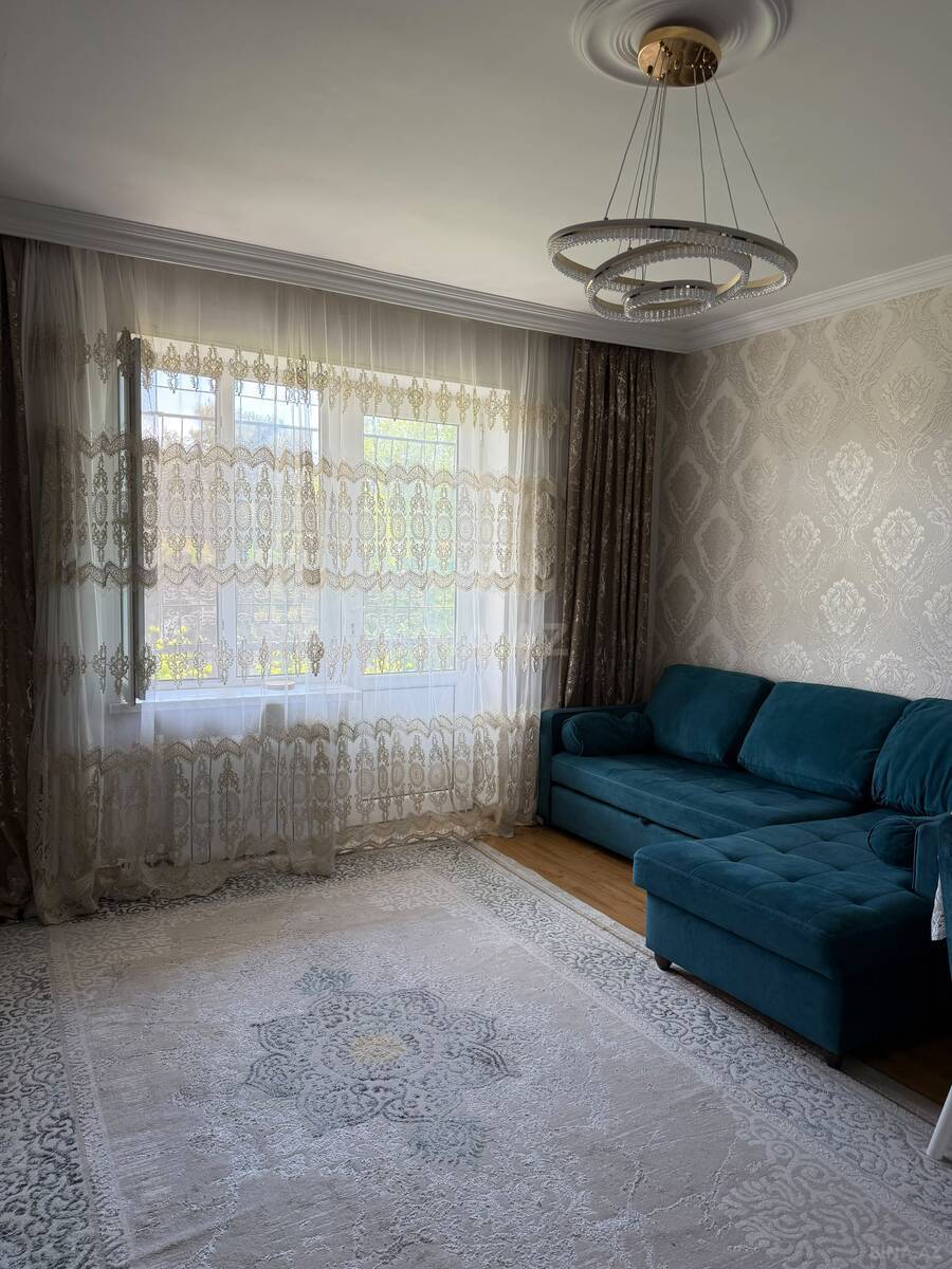 3 otaqlı Köhnə tikili, Neftçilər m., Bakı