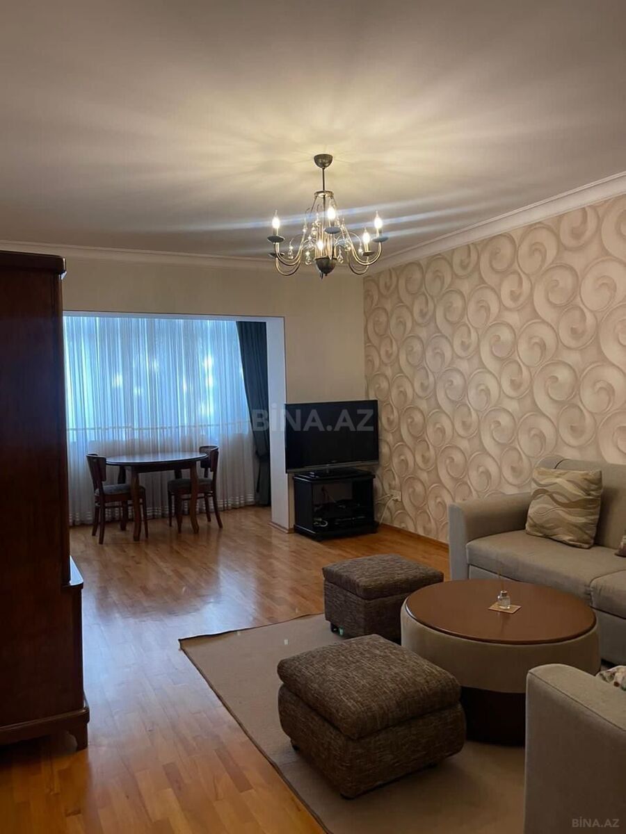 2 otaqlı Köhnə tikili, 28 May m., Bakı
