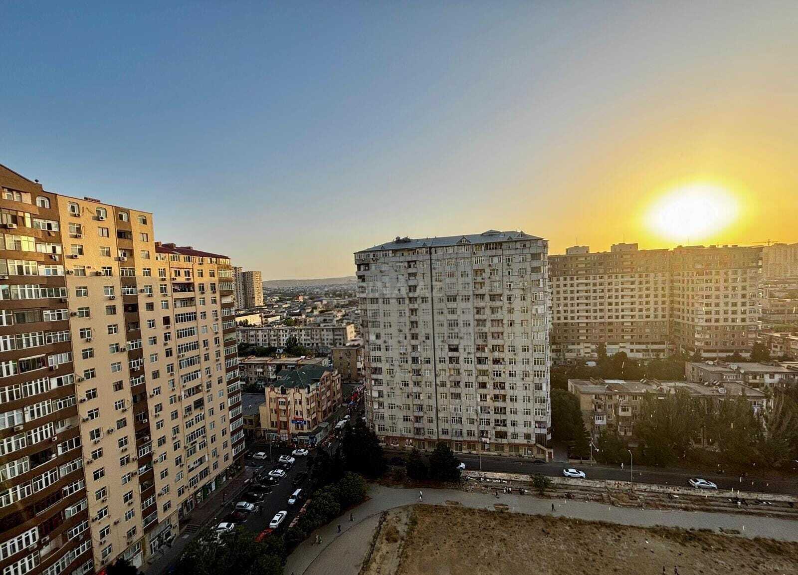 3 otaqlı Yeni tikili, İnşaatçılar m., Bakı