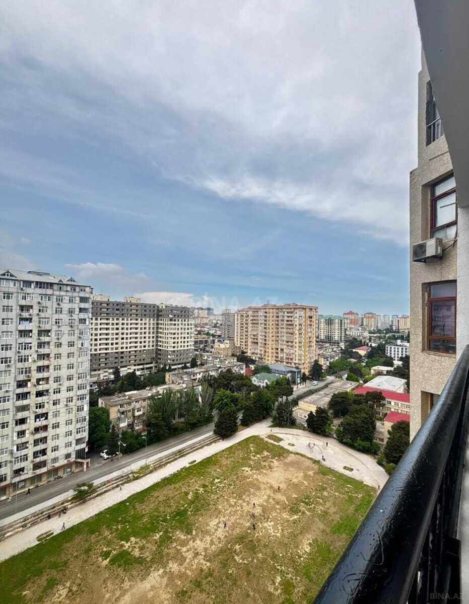 3 otaqlı Yeni tikili, İnşaatçılar m., Bakı