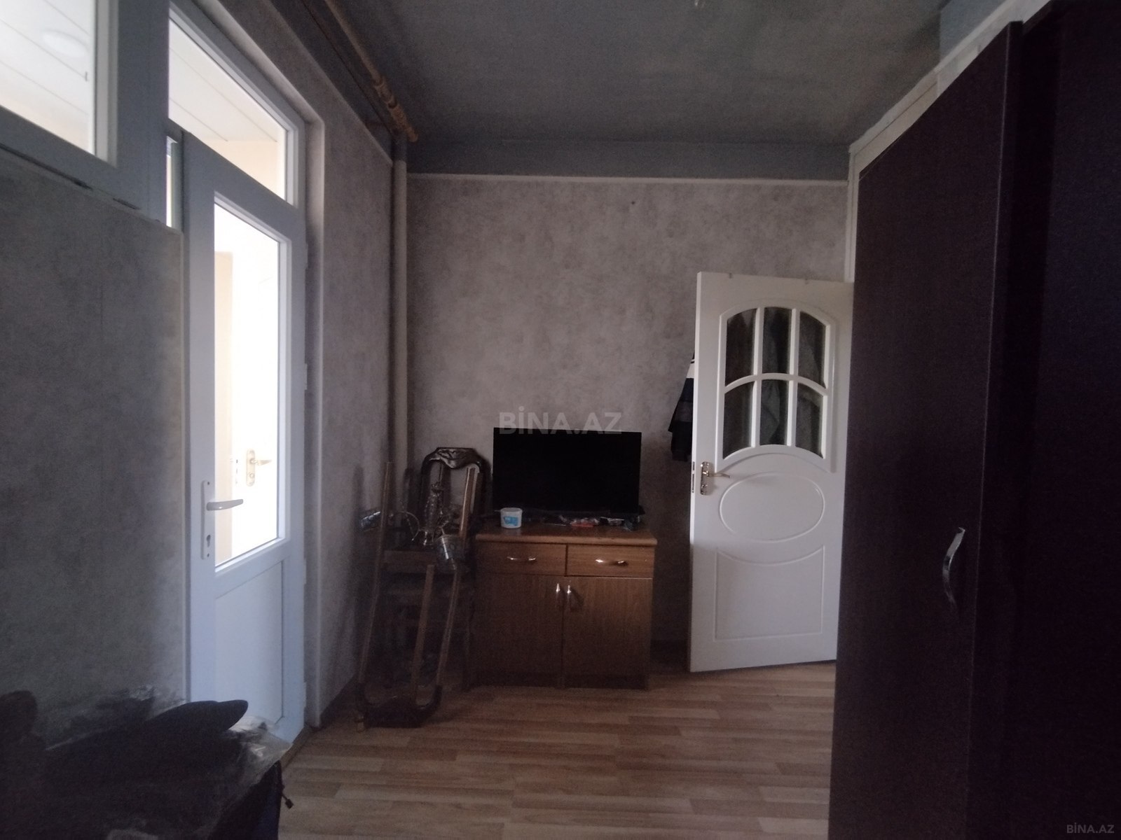 2 otaqlı Köhnə tikili, Xalqlar Dostluğu m., Bakı