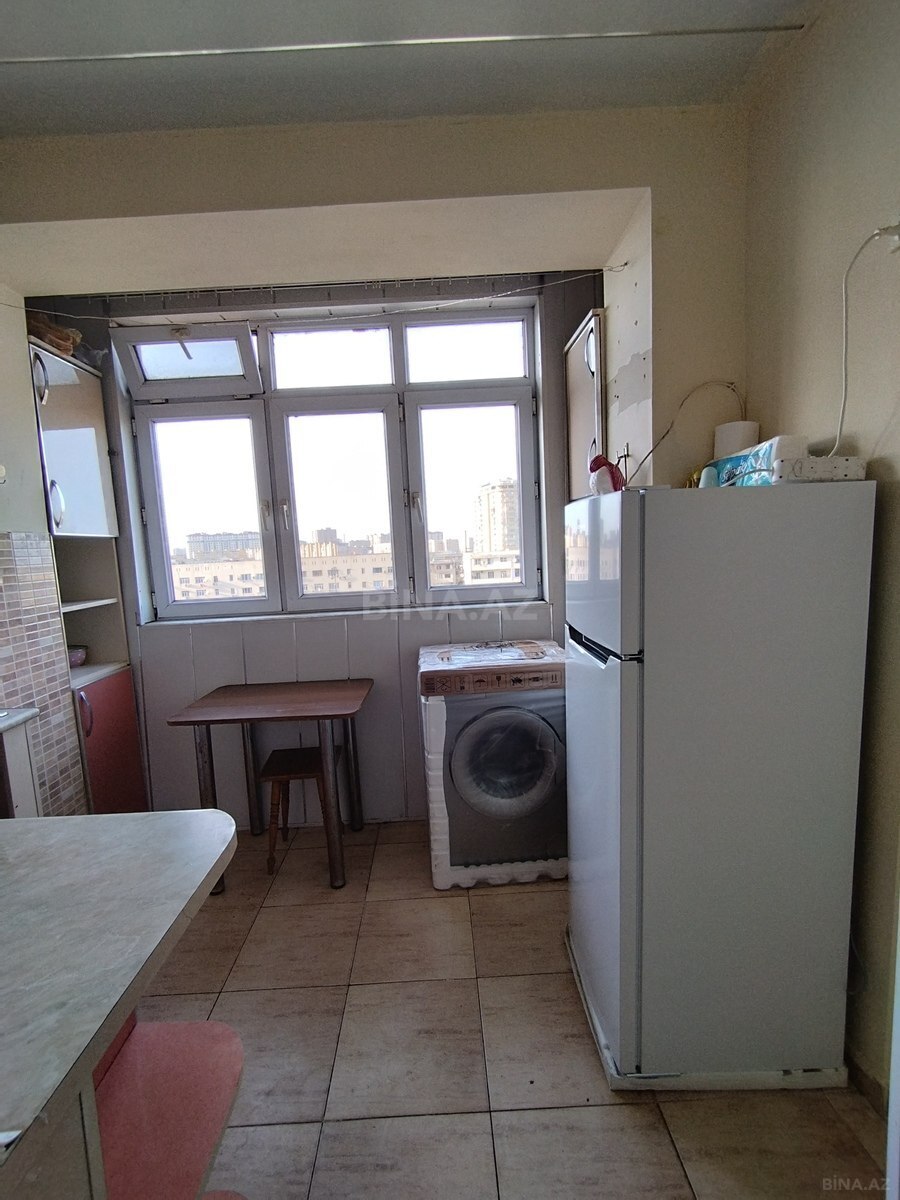 2 otaqlı Köhnə tikili, Xalqlar Dostluğu m., Bakı