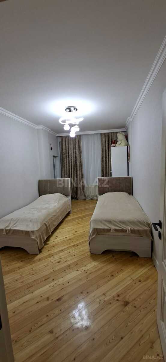 3 otaqlı Yeni tikili, İnşaatçılar m., Bakı