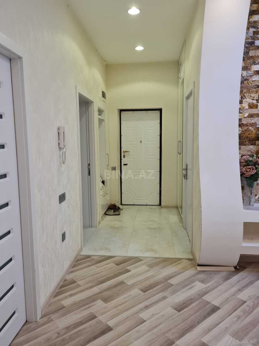 3 otaqlı Köhnə tikili, 28 May m., Bakı