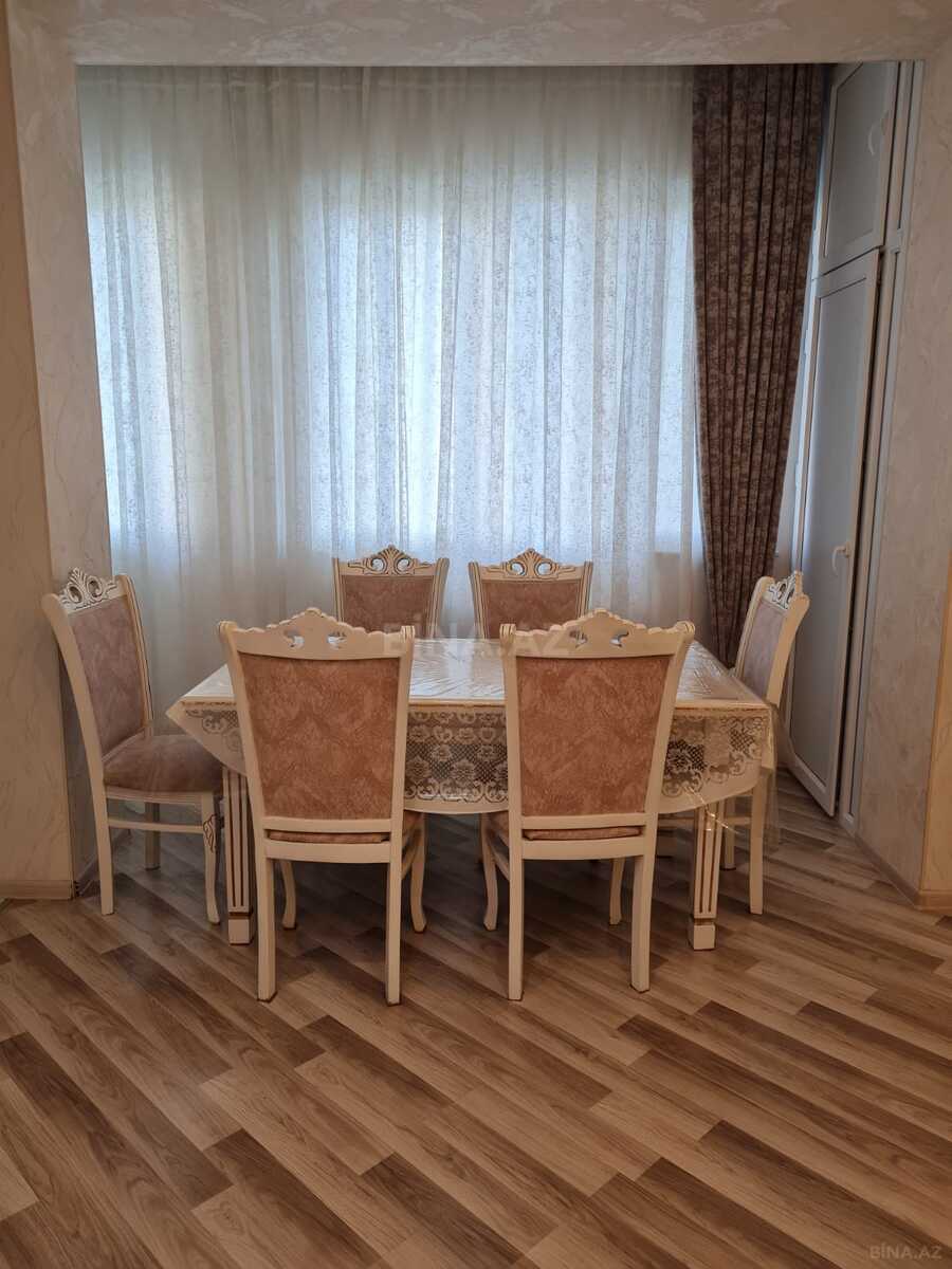 3 otaqlı Köhnə tikili, 28 May m., Bakı