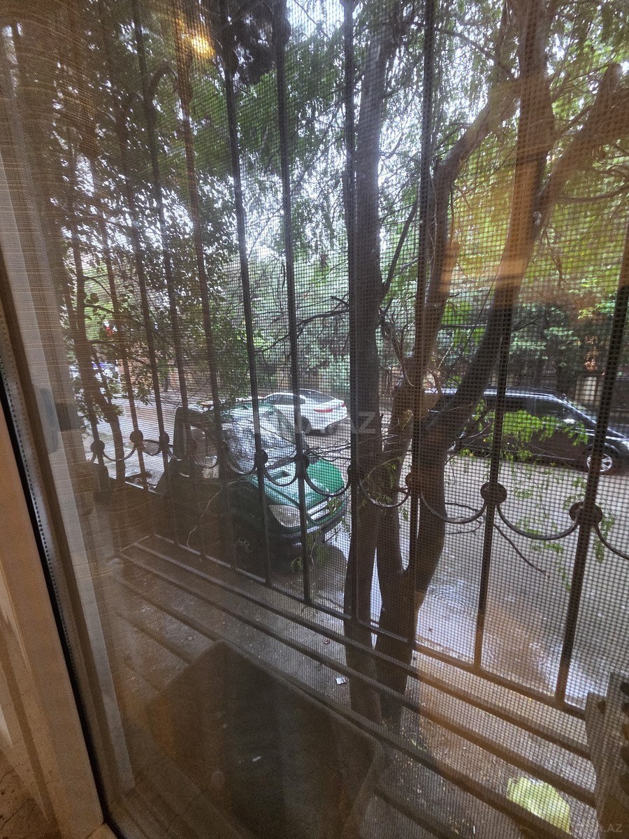 2 otaqlı Köhnə tikili, Azadlıq Prospekti m., Bakı