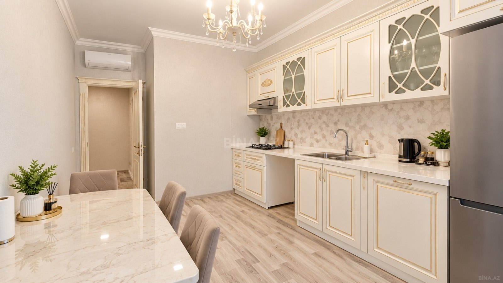 2 otaqlı Yeni tikili, 8 Noyabr m., Bakı