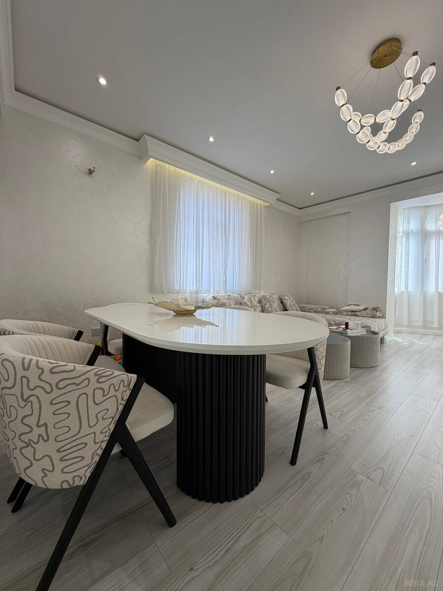 3 otaqlı Yeni tikili, İnşaatçılar m., Bakı