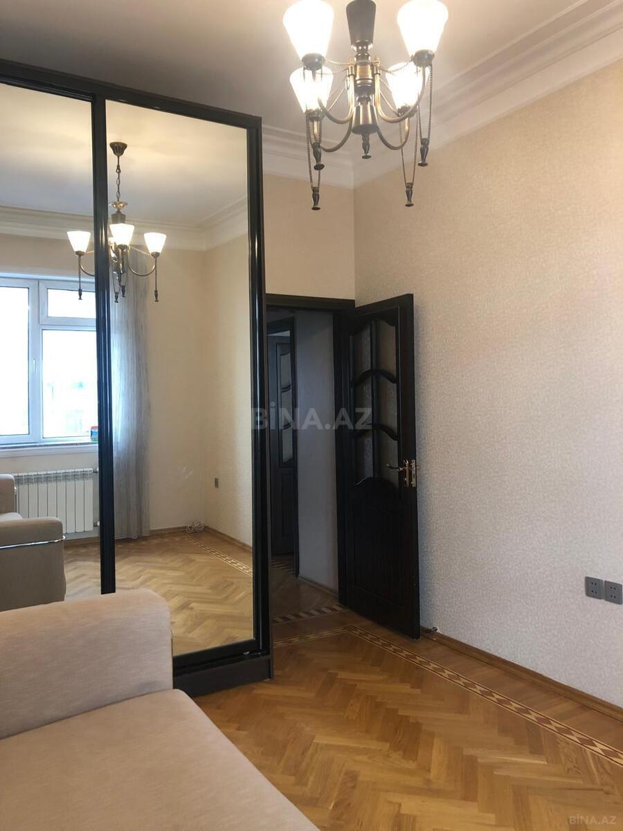 3 otaqlı Yeni tikili, Nizami m., Bakı