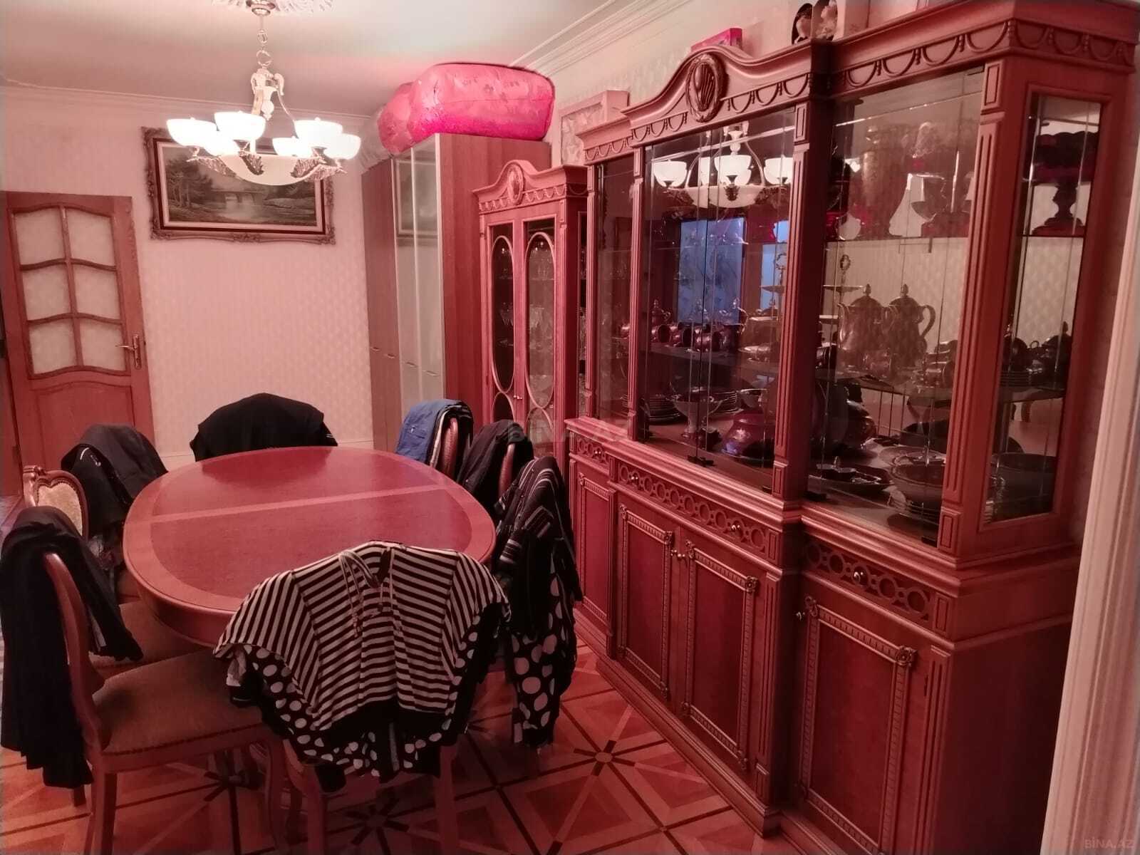 5 otaqlı Köhnə tikili, Azadlıq Prospekti m., Bakı