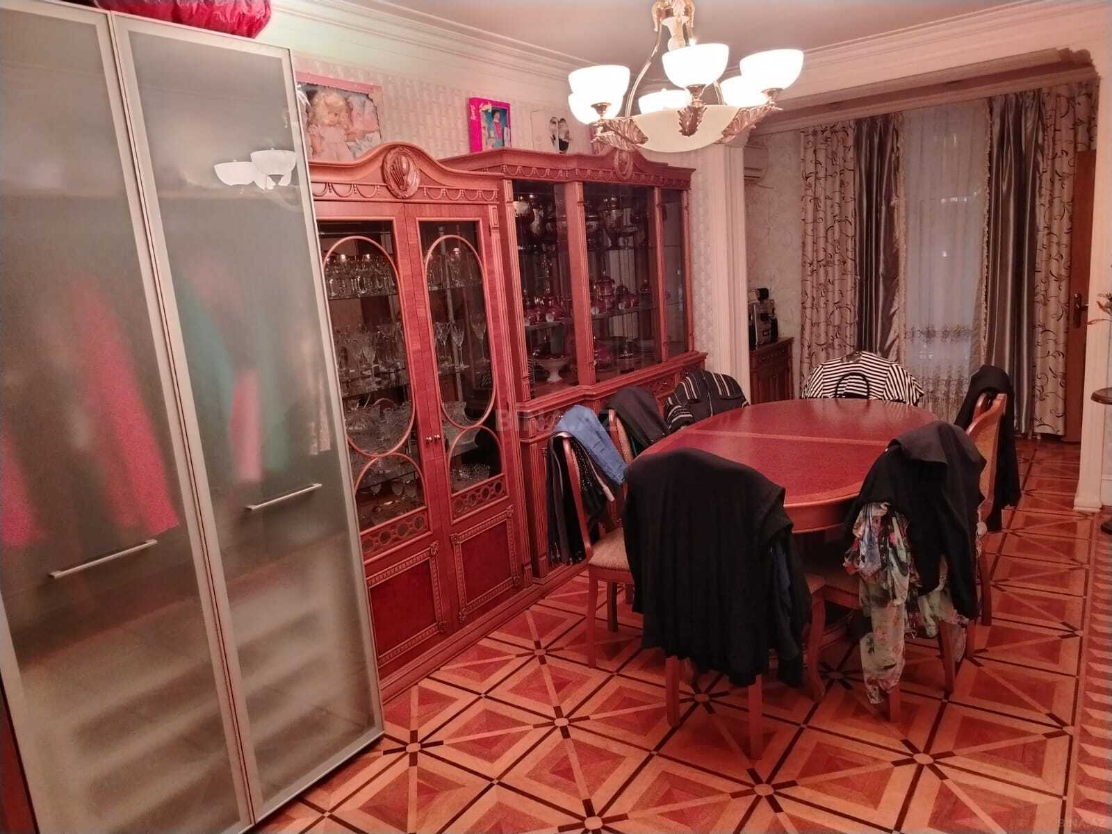 5 otaqlı Köhnə tikili, Azadlıq Prospekti m., Bakı