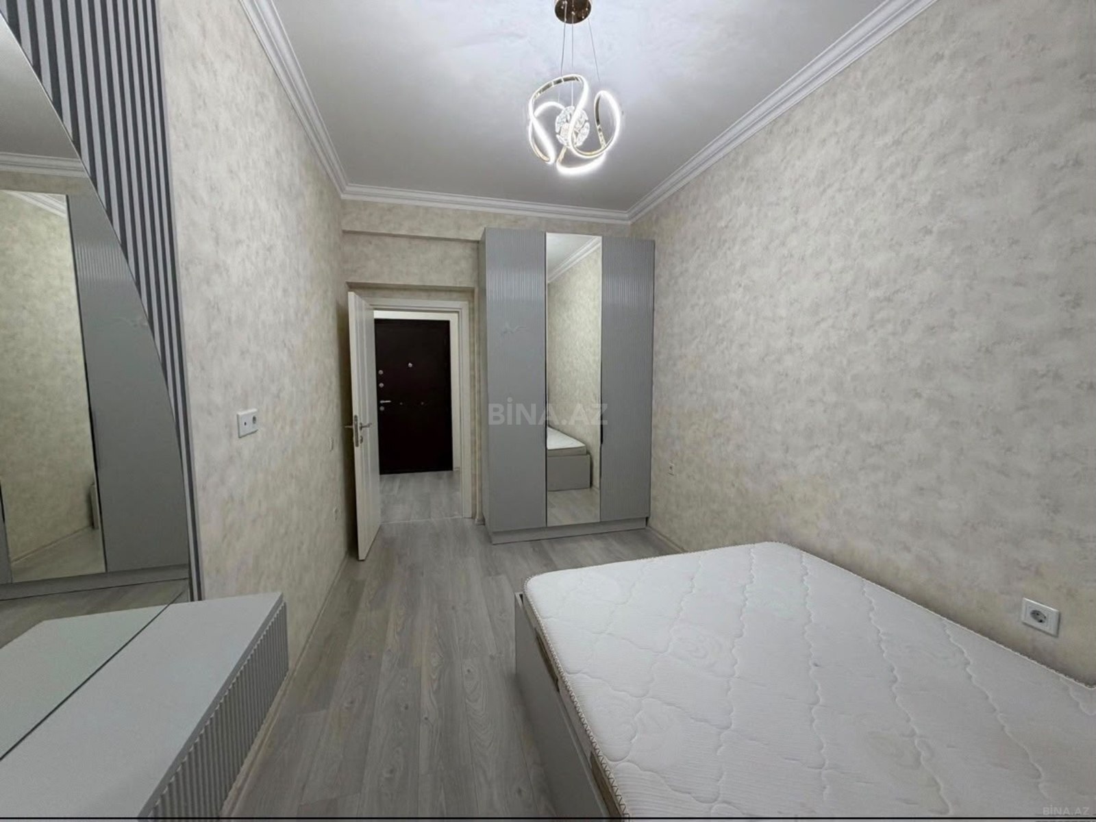 2 otaqlı Yeni tikili, Elmlər Akademiyası m., Bakı