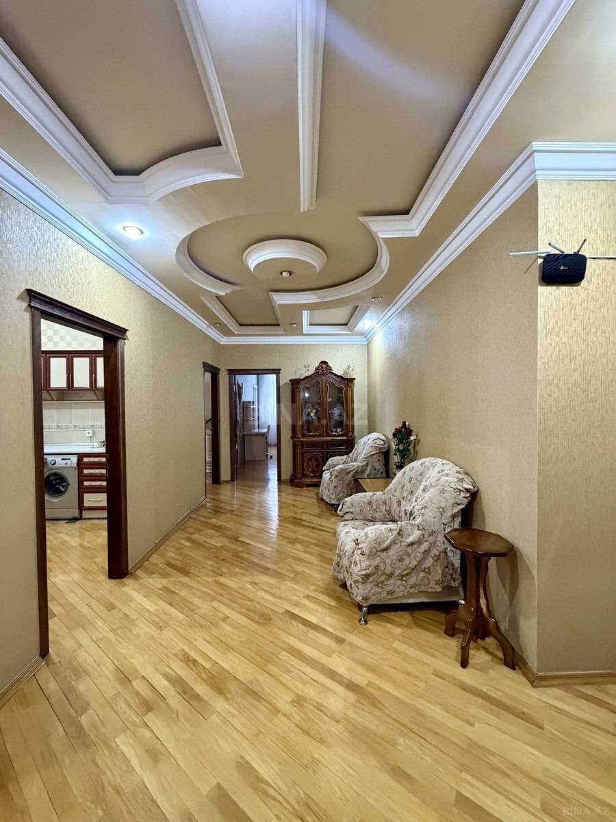 3 otaqlı Yeni tikili, Memar Əcəmi m., Bakı