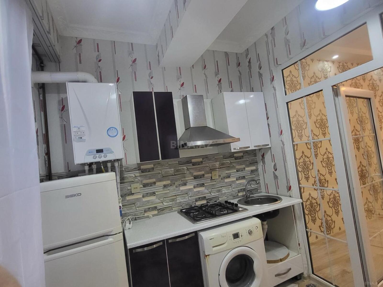 3 otaqlı Yeni tikili, Xırdalan