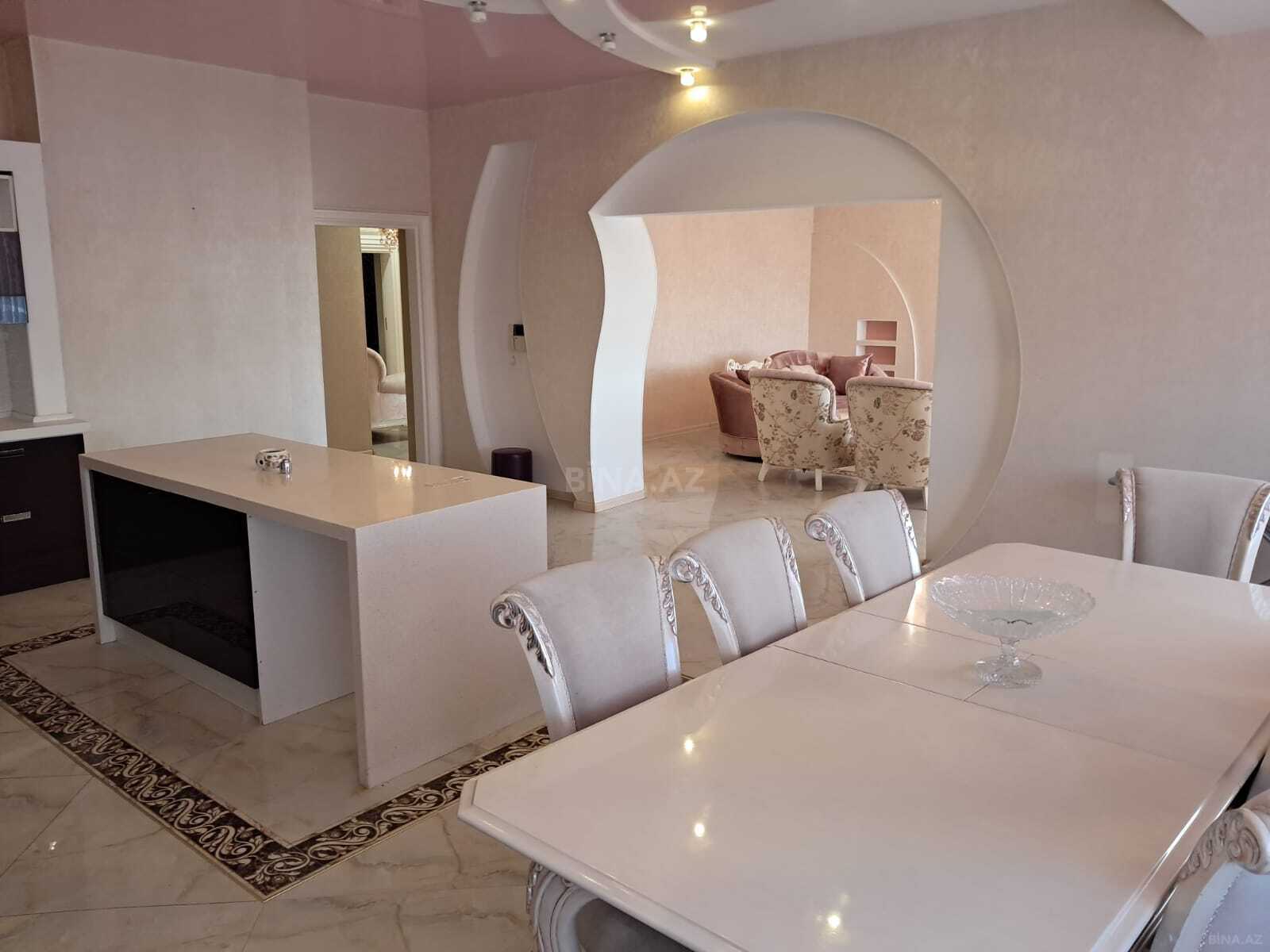 3 otaqlı Yeni tikili, Şah İsmayıl Xətai m., Bakı
