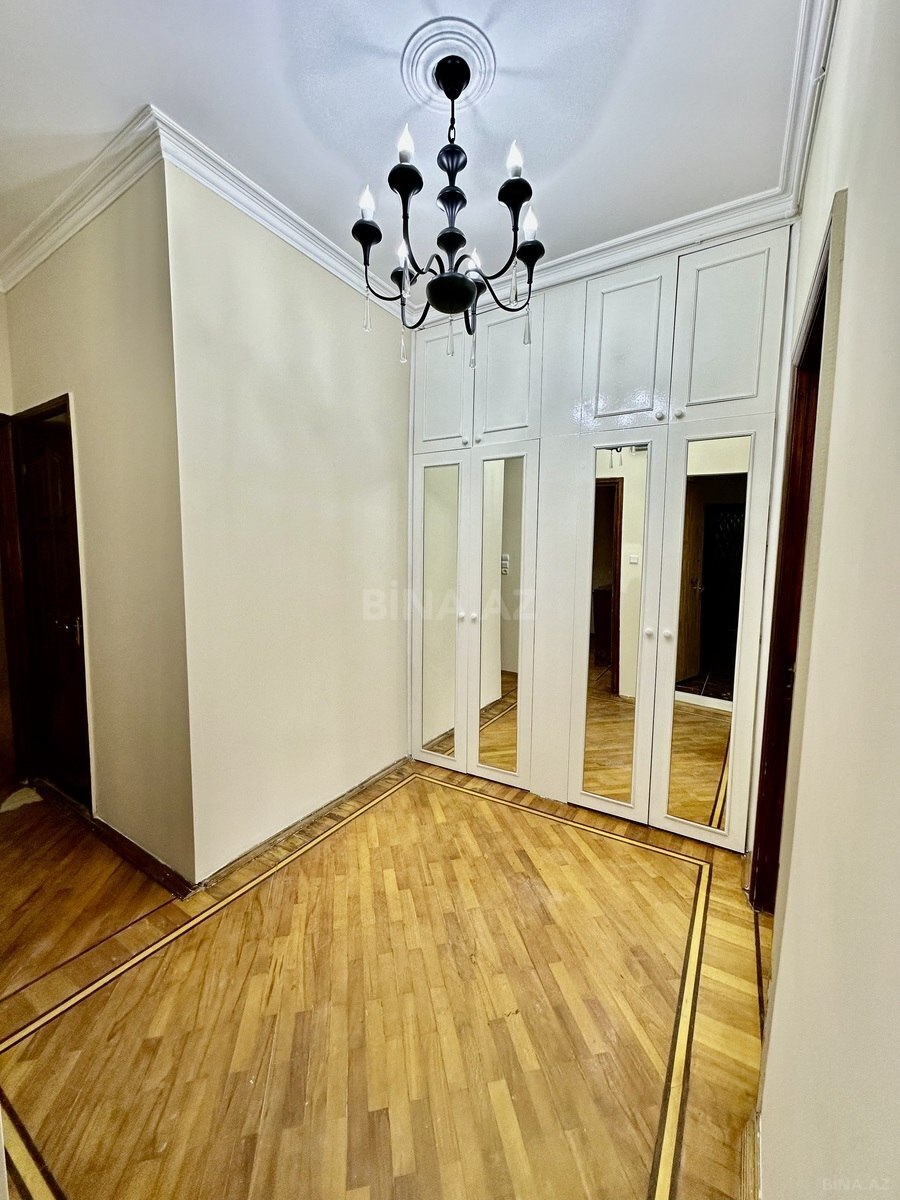 2 otaqlı Köhnə tikili, Gənclik m., Bakı