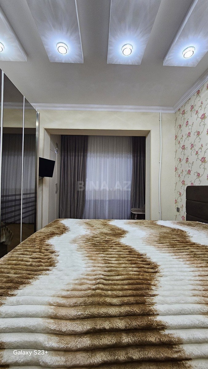 3 otaqlı Köhnə tikili, Həzi Aslanov m., Bakı