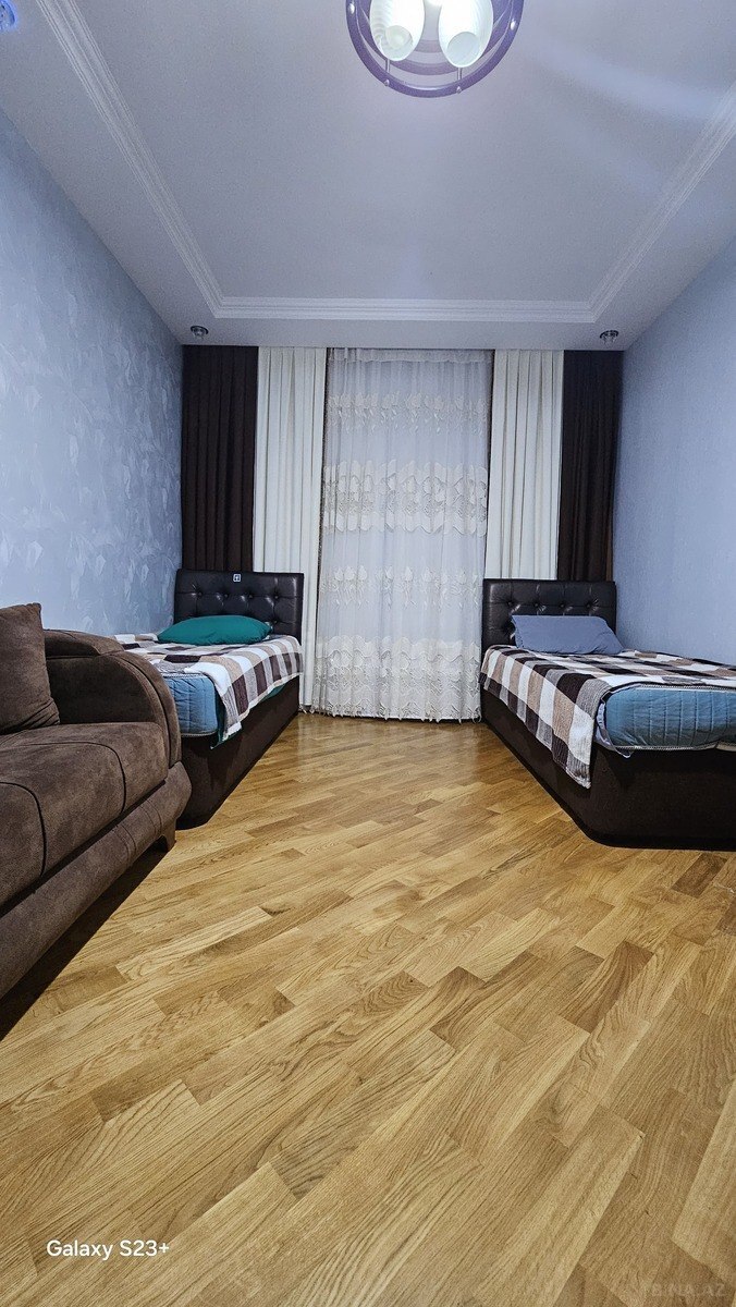 3 otaqlı Köhnə tikili, Həzi Aslanov m., Bakı