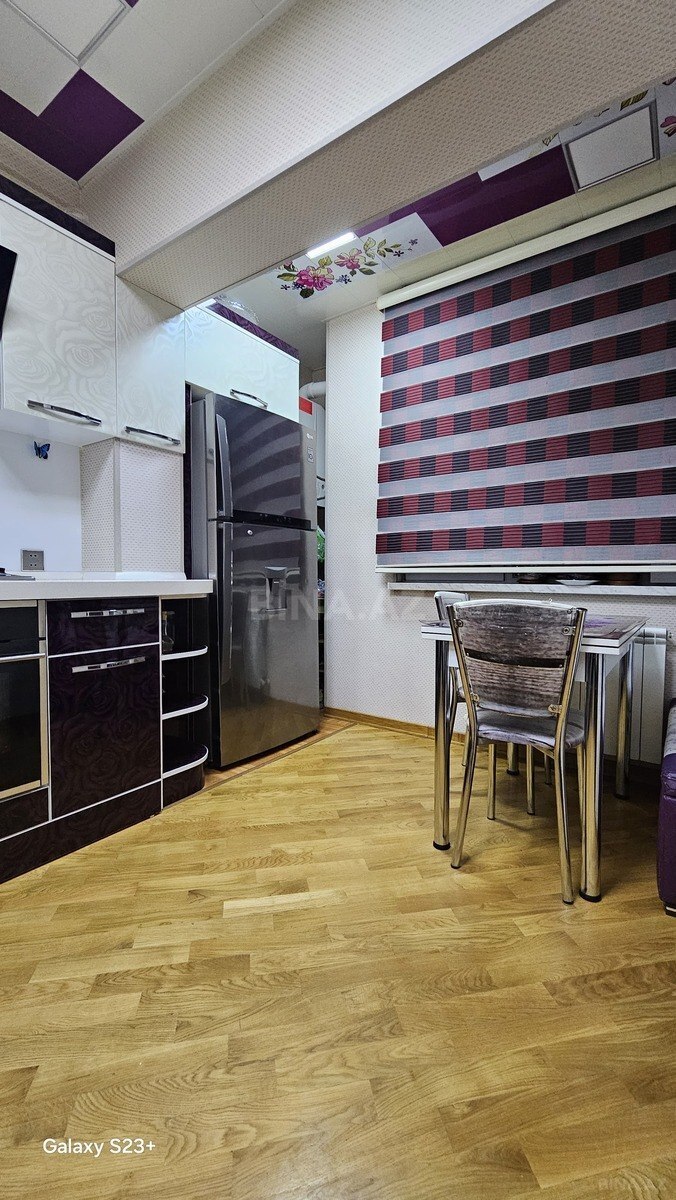 3 otaqlı Köhnə tikili, Həzi Aslanov m., Bakı