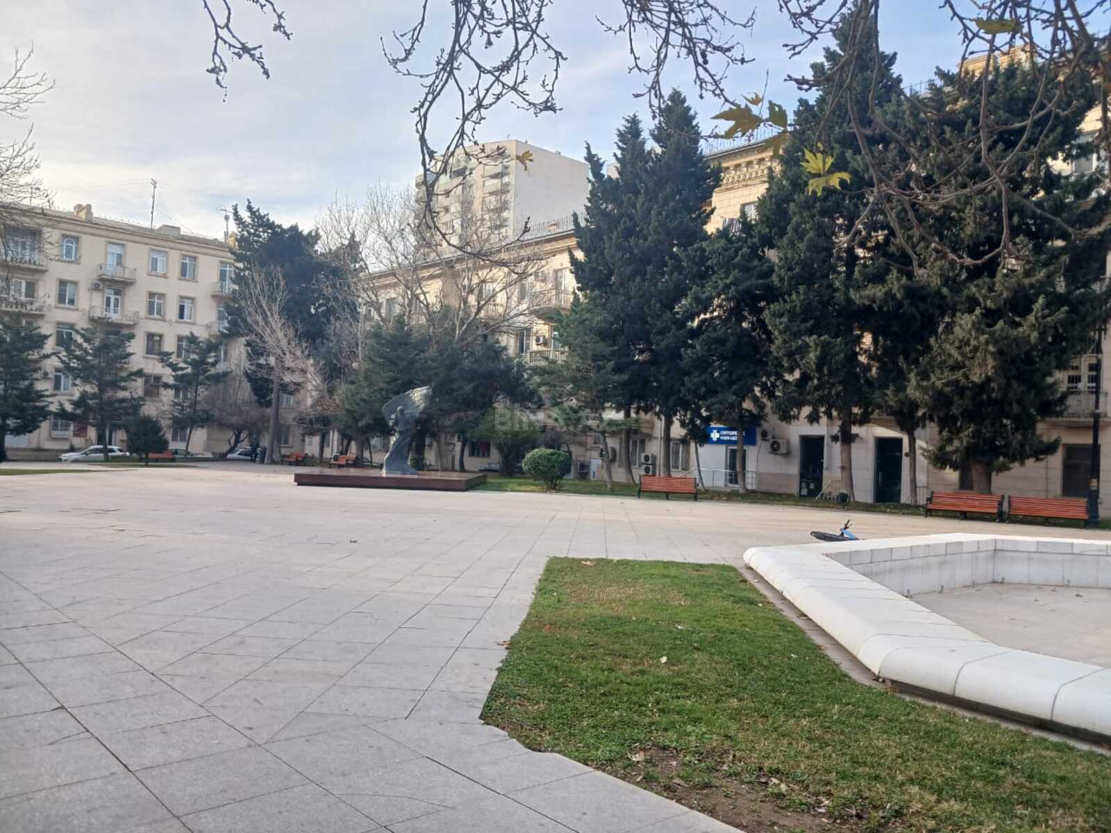 3 otaqlı Köhnə tikili, Nəsimi r., Bakı