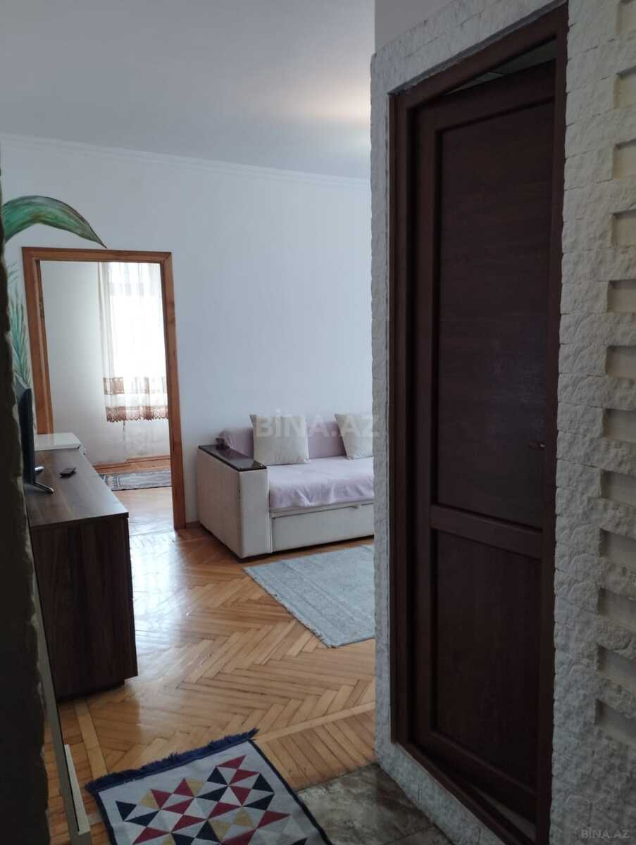2 otaqlı Köhnə tikili, 28 May m., Bakı