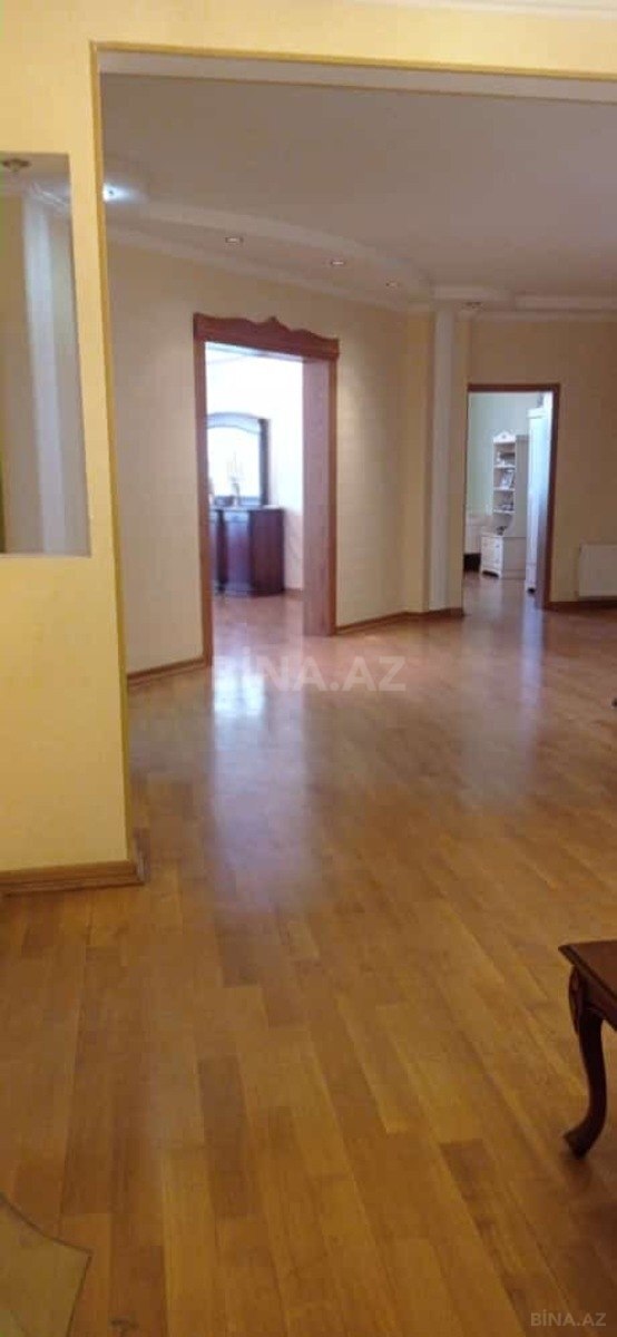 4 otaqlı Yeni tikili, Azadlıq Prospekti m., Bakı